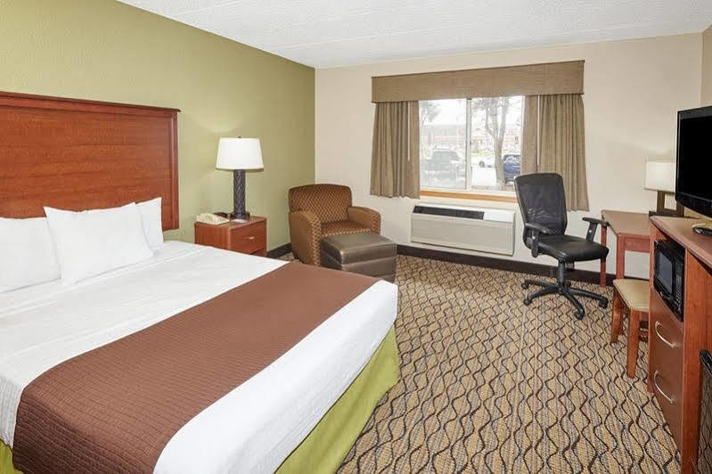 Americinn By Wyndham Sheboygan Exterior photo